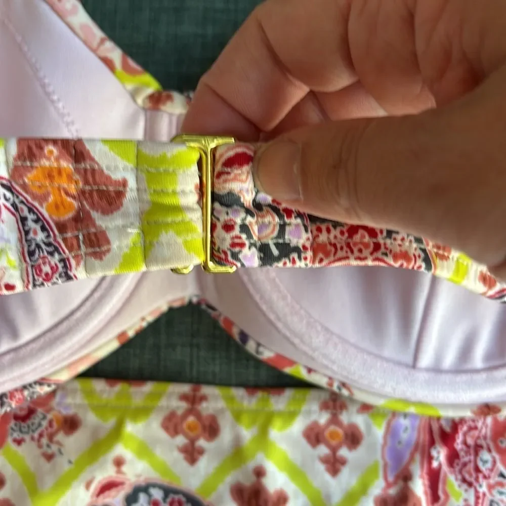 Victoria's Secret Women Multicolor Paisley Bikini pink bohemian size large/32DD